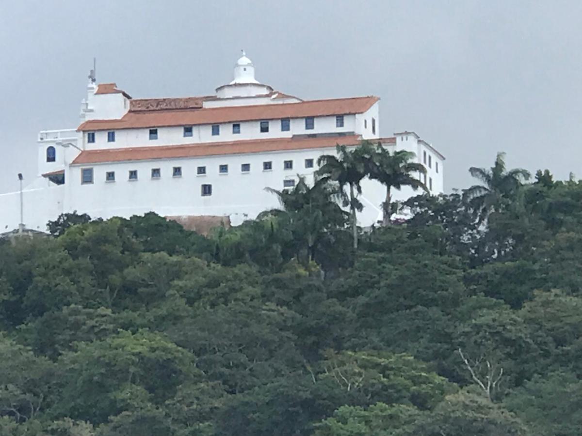 Flat Na Praia Da Costa 维拉维尔哈 外观 照片