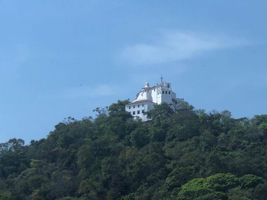 Flat Na Praia Da Costa 维拉维尔哈 外观 照片