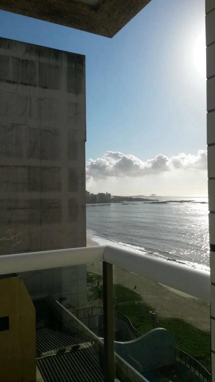 Flat Na Praia Da Costa 维拉维尔哈 外观 照片