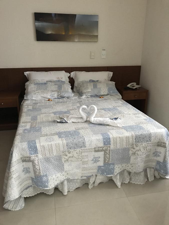 Flat Na Praia Da Costa 维拉维尔哈 外观 照片